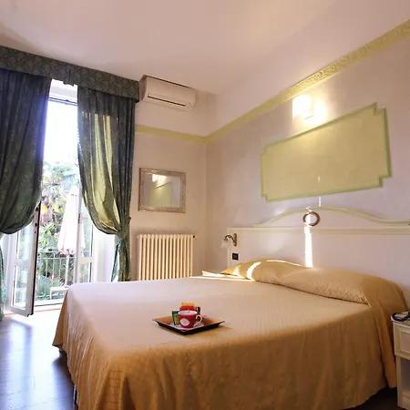Hotel Charly 3* Milan