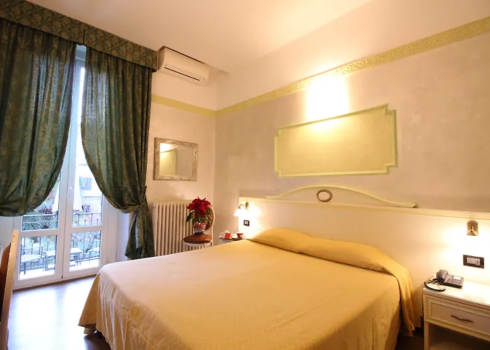Charly Otel