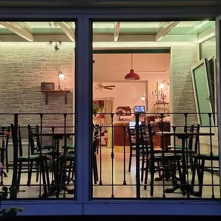 Hotel Charly Mediolan