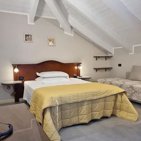 Charly Hotel Mediolan