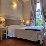 Hotel Charly 3*