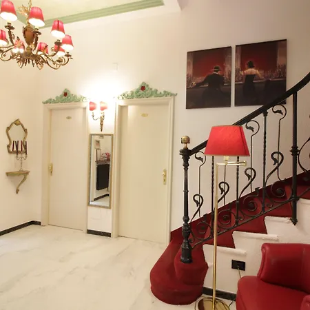 Hotel Charly