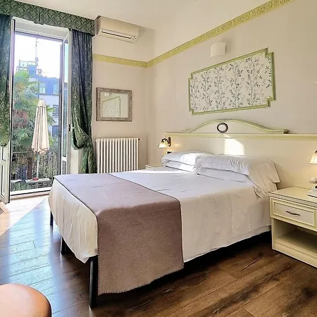 Hotel Charly