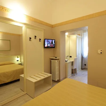 Hotel Charly